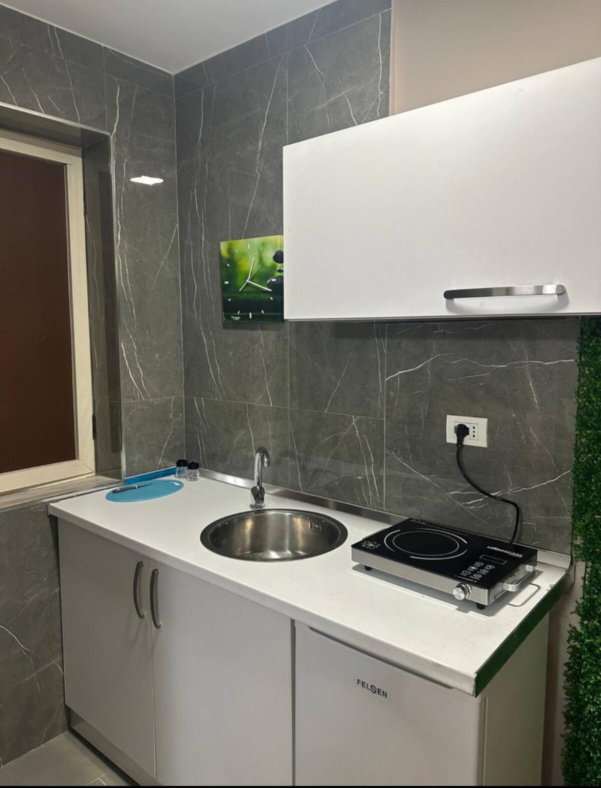 Bllok: Cozy Stay, 24/7 Self Check-in *