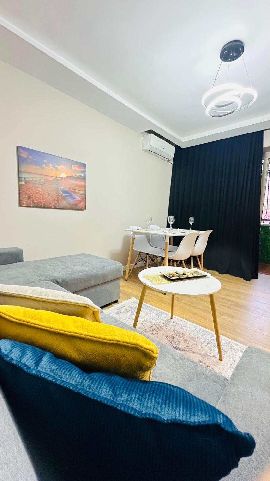 Bllok: Cozy Stay, 24/7 Self Check-in